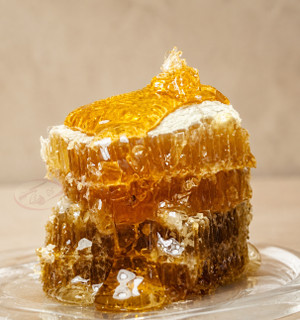 عسل موم شهتاک